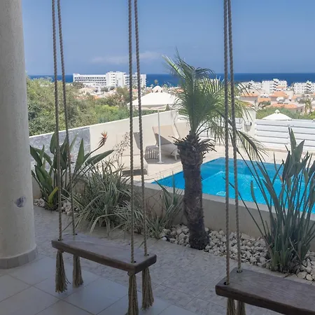 Romeo & Juliet Villa